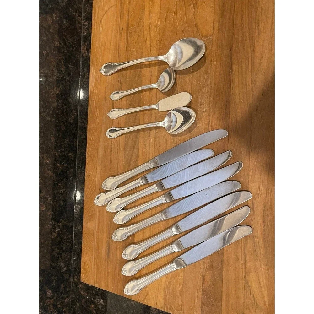 1847 Rogers Bros Remembrance Silverplate - 43-Piece Set